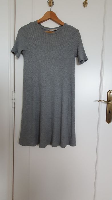 Vestido curto em ótimo estado T - S/M