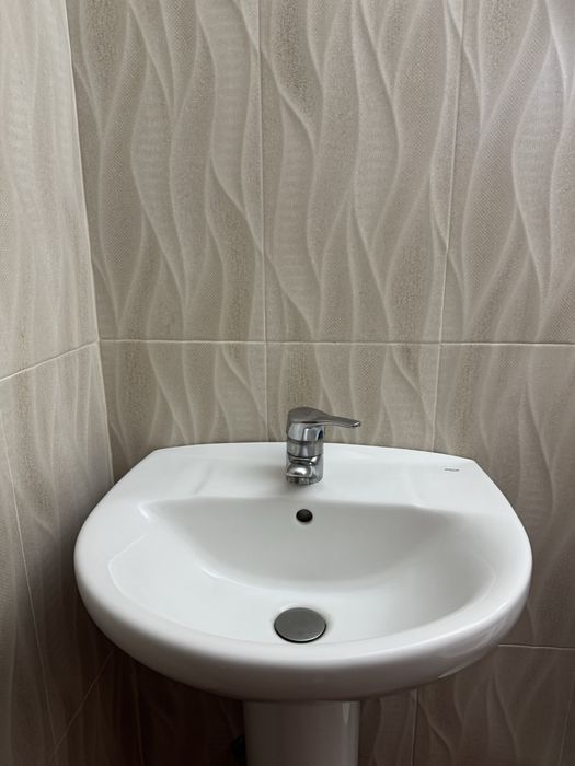 Lavatorio com coluna