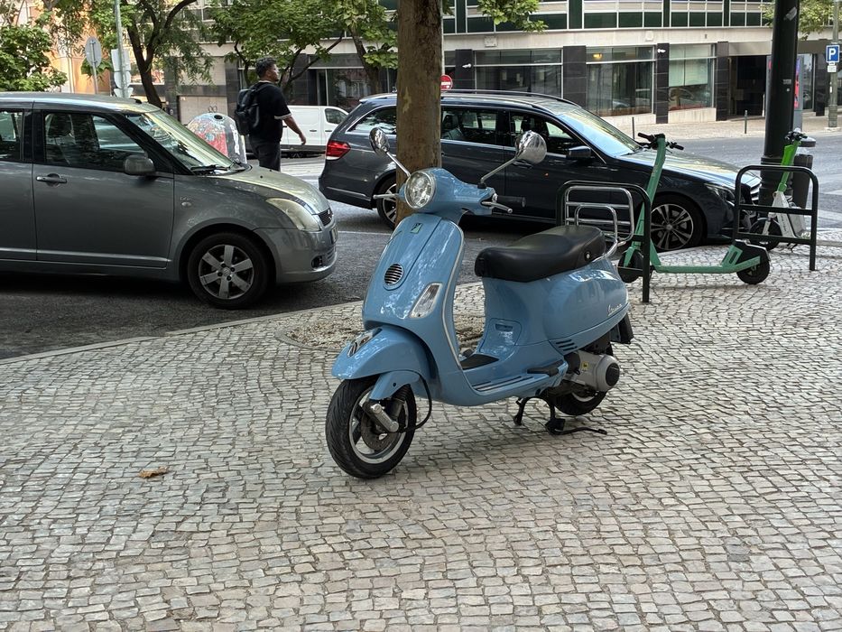 Vespa lx 125 ie 2012 com 32.000 km