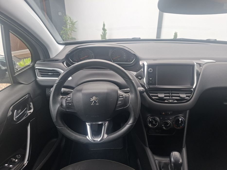 Peugeot 208hdi 170000kms