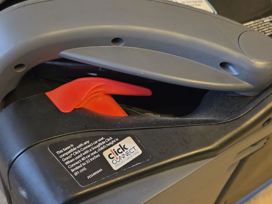Fotelik samochodowy dziecięcy Gracco SnugRide z bazą