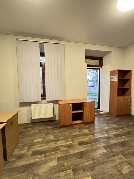 В Продажу приміщення в Центрі з ремонтом