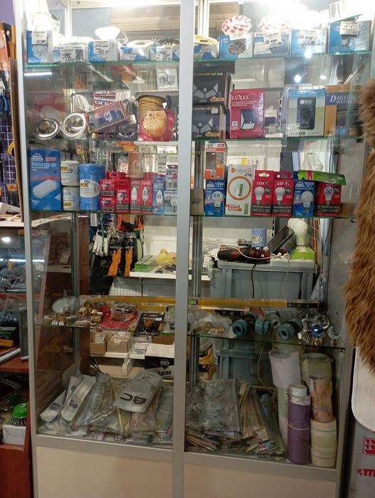 Продам шкаф витрина
