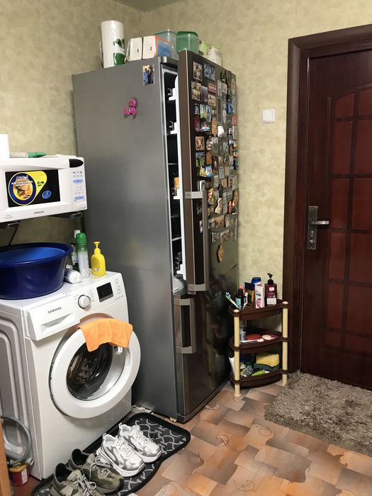 Продам кімнату в гуртожитку!метро Васильківська
