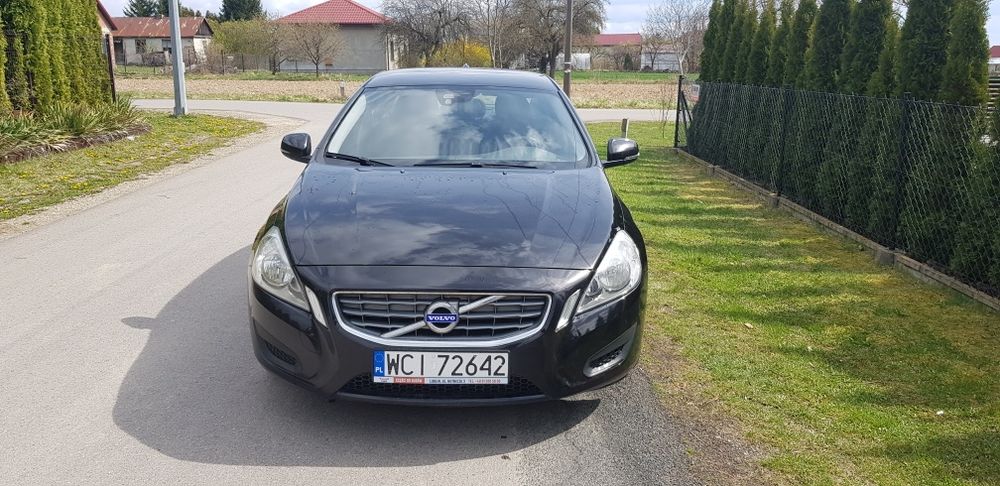 Volvo S60 1,6 D w dobrym stanie