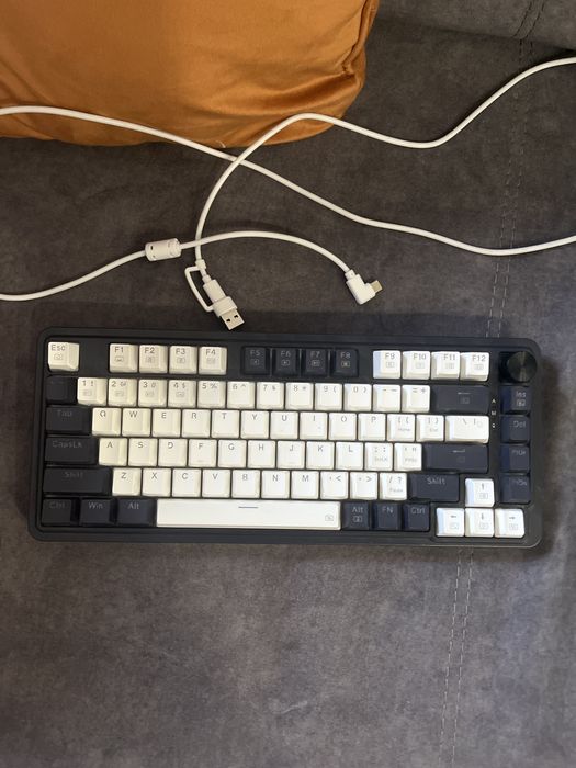 Klawiatura mechaniczna bezprzewodowa REDRAGON UCAL PRO K673