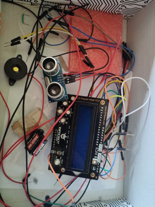 DFRobot LCD1602 RGB Keypad Shield v1.0 - wyświetlacz dla Arduino