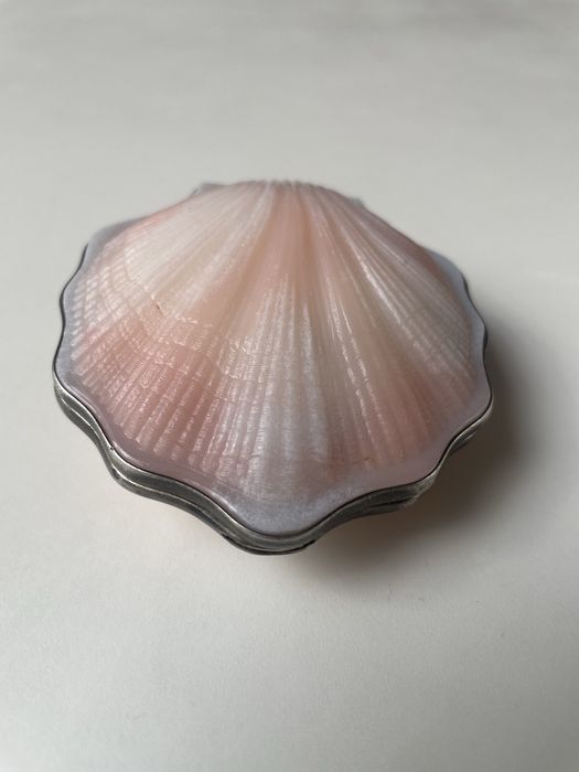 Пудреница серебро 875 пробы,позолота,люцит,1969г.(СССР)
