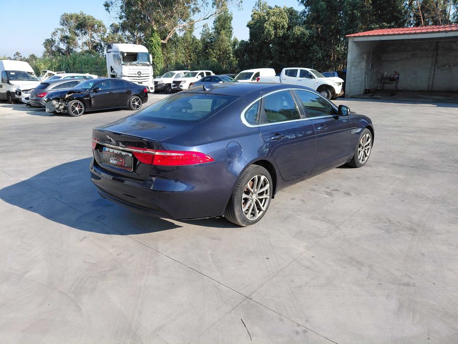 Jaguar XF 2.0D  2015 Salvado/ Avaria Motor
