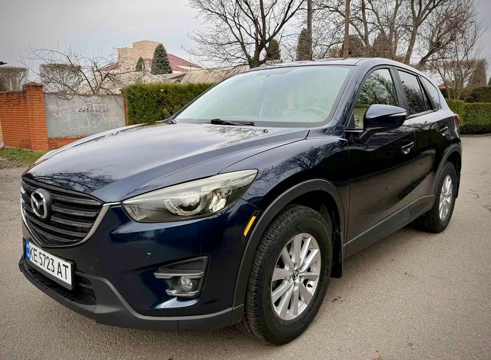 Mazda CX-5 Sport у темно-синьому кольорі