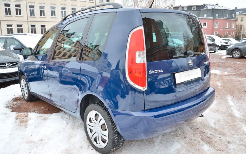 Авторозборка Шкода Румстер 2007-2014 рік колір  4711 / LF5A запчастини