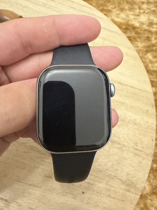 Apple Watch Series 11 (GPS + Cellular) 42mm