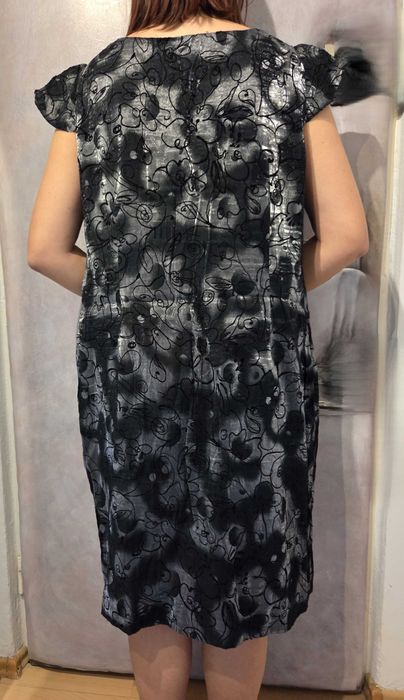 Błyszcząca sukienka