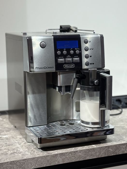 Автоматична кавомашина De’Longhi PrimaDonna ESAM 6600
