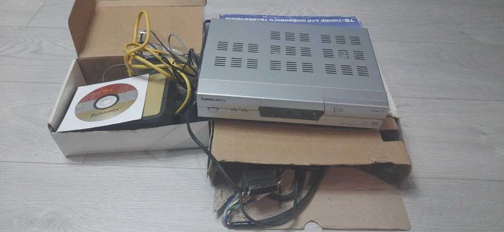 тюнер Homecast і Thomson