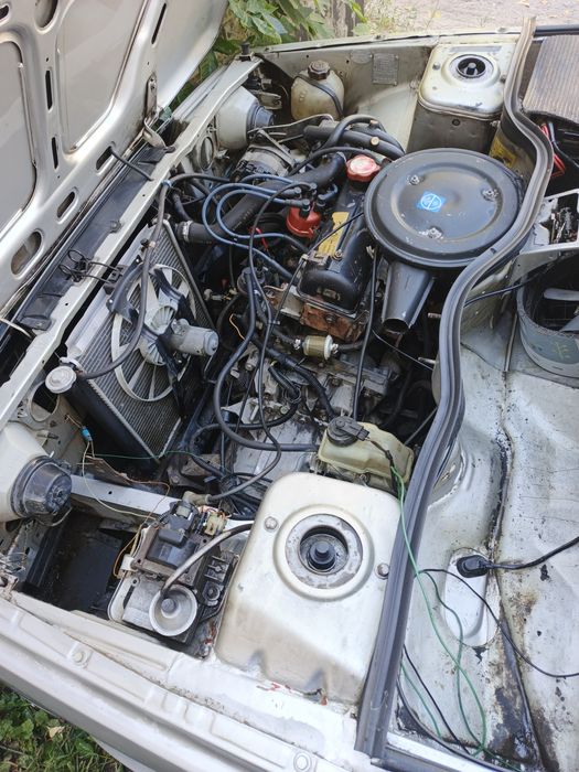 Рено 9  газ бензин