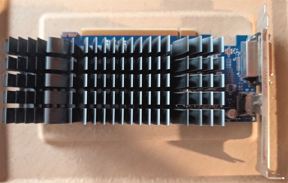 Placa Gráfica Asus GT-1030