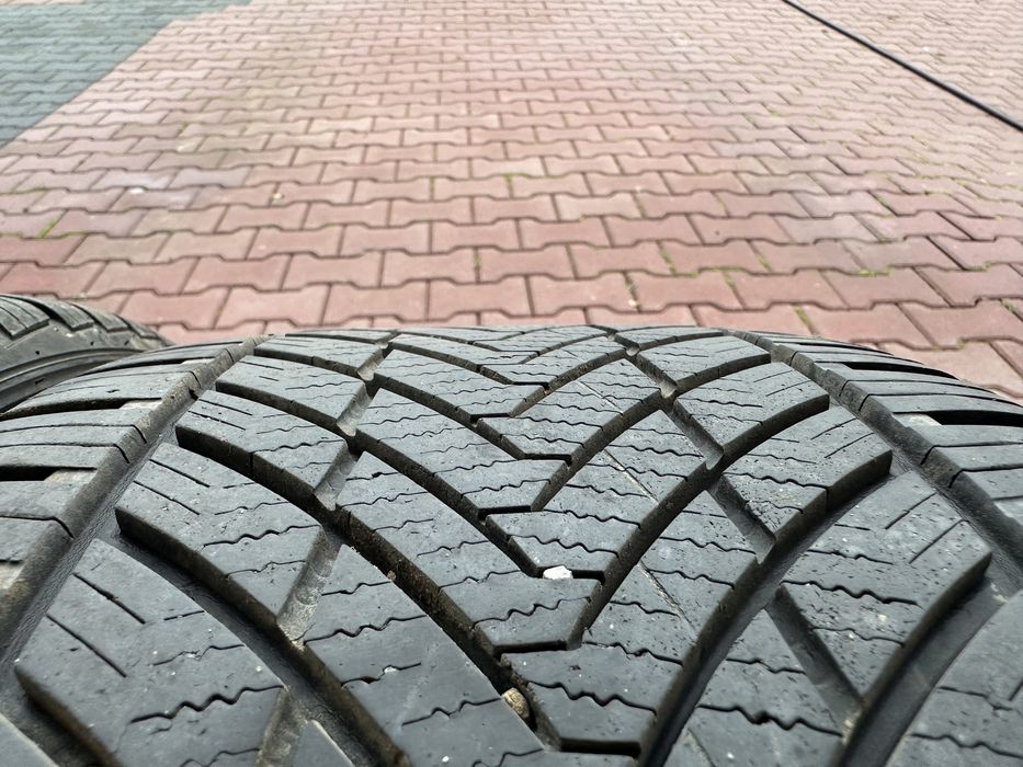 Opony wielosezonowe Tracmax 245/45/18