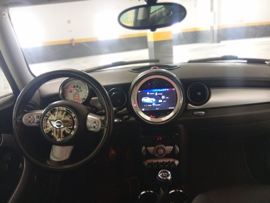 Mini Cooper clubman D  ano 2009 (R55)
