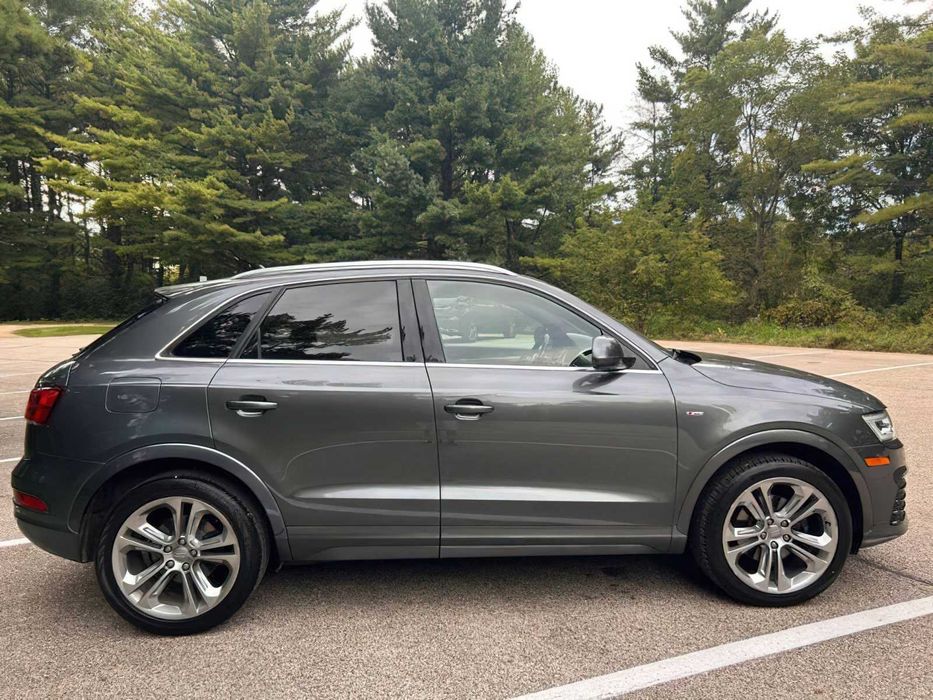 Audi Q3      2018