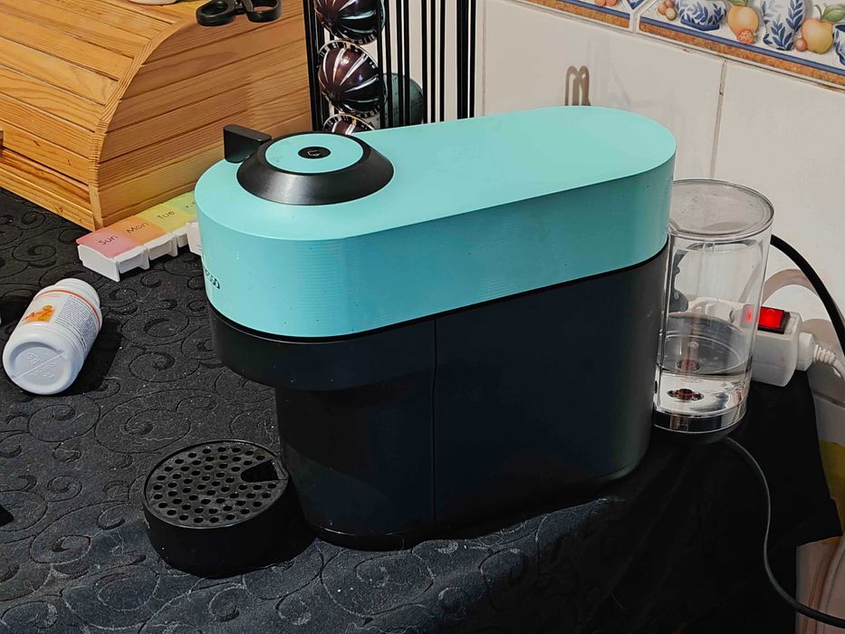 Máquina Nespresso Vertuo em Excelente Estado