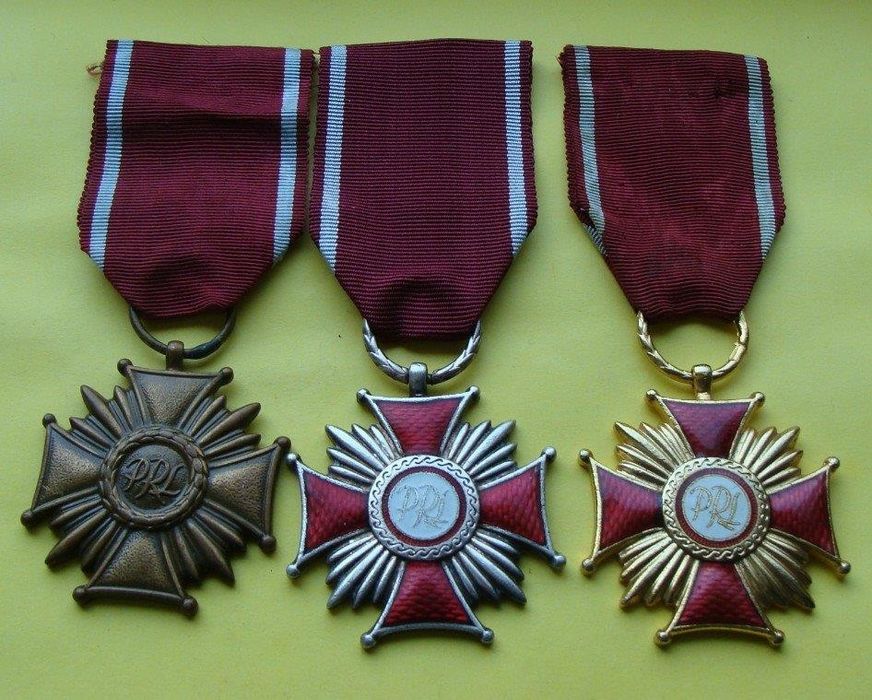 Komplet Krzyży Zasługi