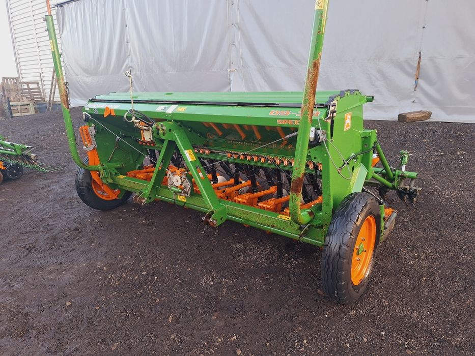 Siewnik zbożowy Amazone D9 Special 3m talerzowy stan bdb nie lemken