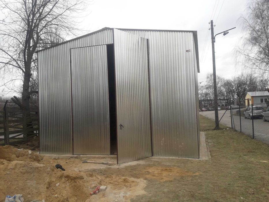 Garaż blaszany 7x6 - Bramy Uchylne - Drewnopodobny - WIATA - GRZYWSTAL