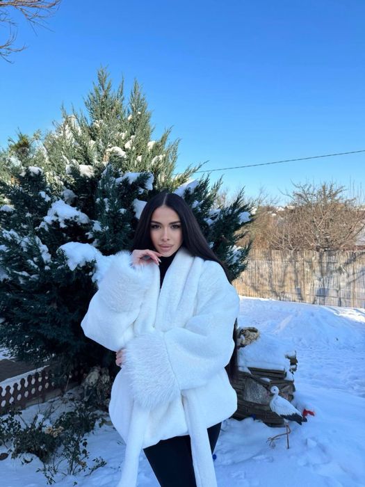 Жіноча зимова шуба / шубка оверсайз з утепленою підкладкою (42–48)