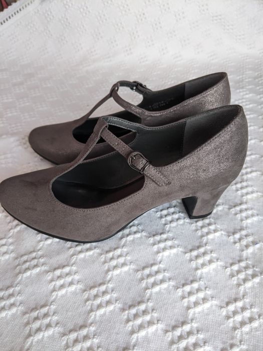 Туфлі, черевички для танців нові р 37