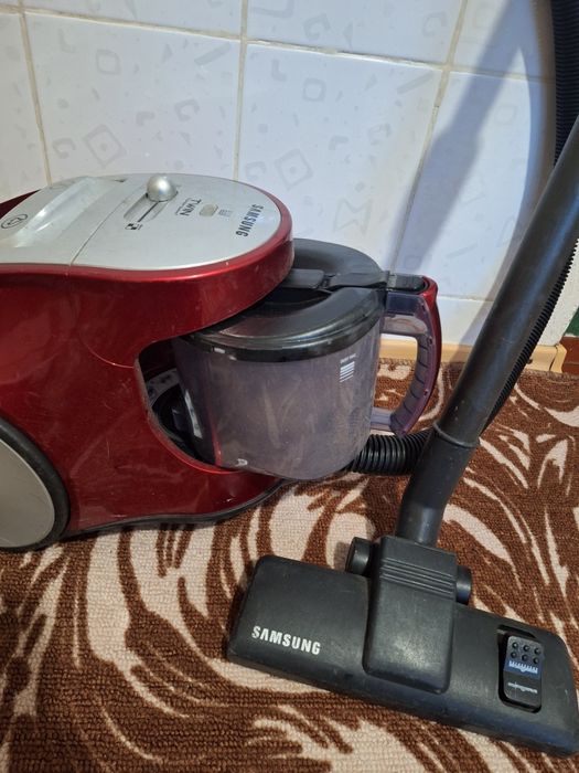 Пелісос Samsung SC8431