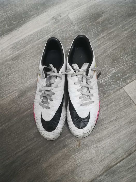 Chuteiras hypervenom