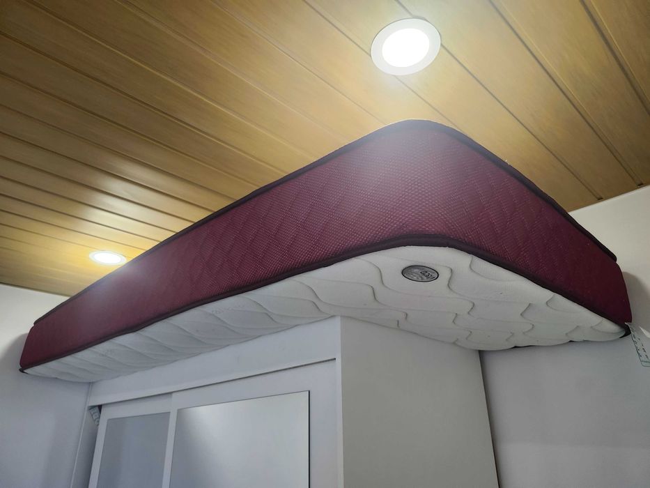 Colchão 90x190cm com pouco uso
