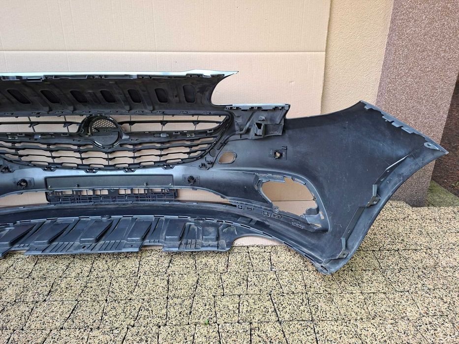 Opel Corsa E  zderzak grill atrapa chrom 4 pdc