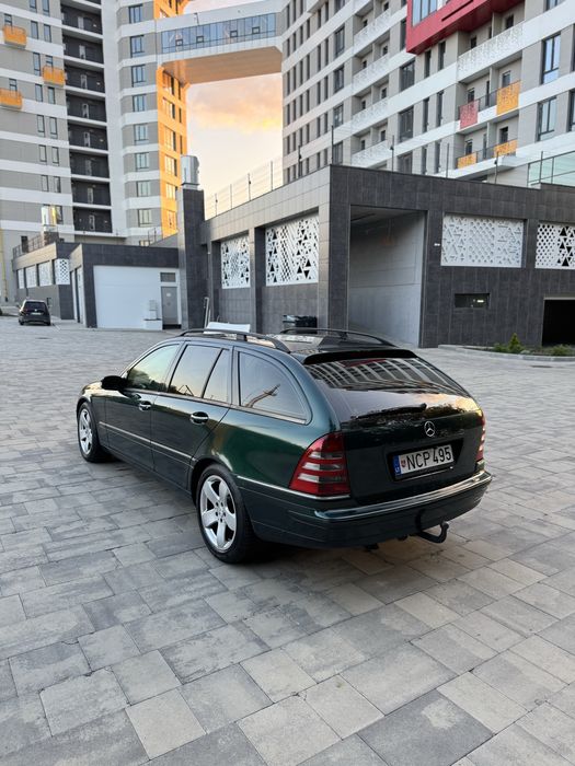 Mersedes-benz C220d автомат дизель в гарному стані