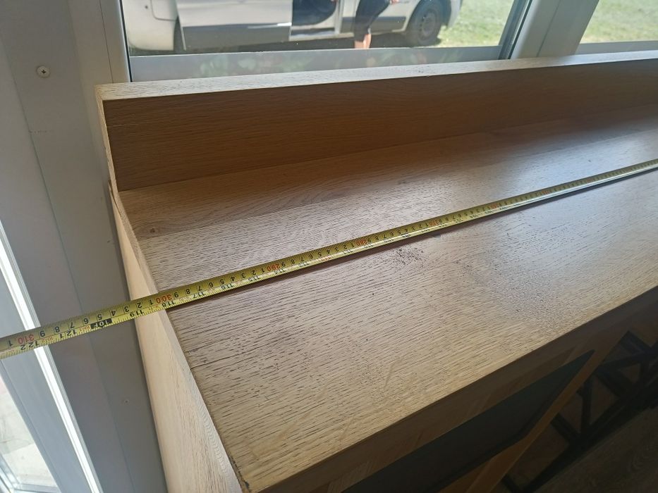 Продам дубову барну стійку з комплектом стільців