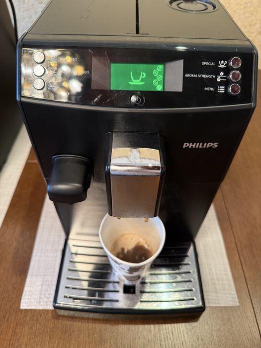 Кавомашина Philips Series 4000 (HD8834) з Німеччини