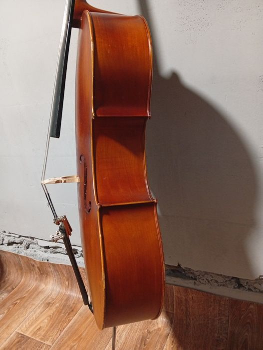 Віолончель 1/2 cello
