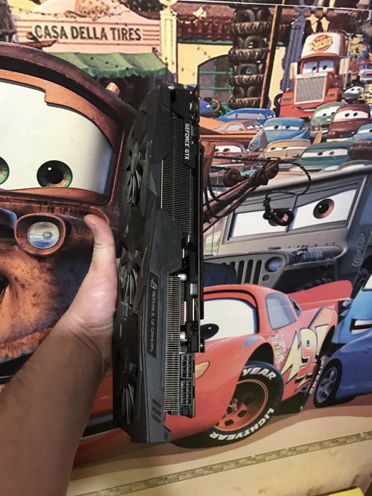 Продам ASUS 1080TI  11GB.