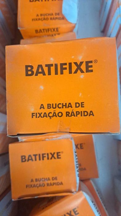 Bucha Batifixe Nylon Cogumelo 1/4x1 1/2 M637 - Embalagem 100 unidades