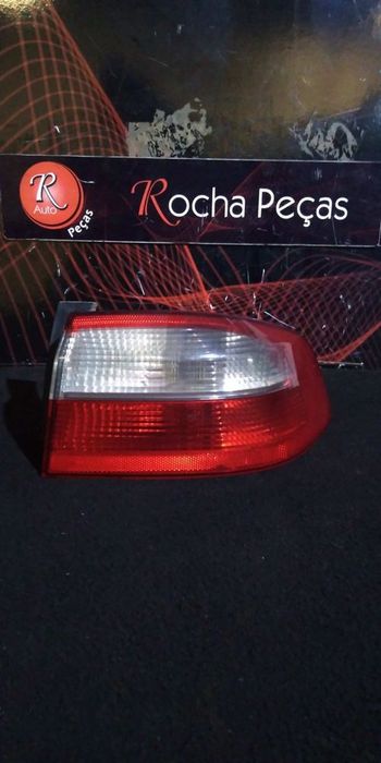 Farolim Stop Dto Renault Laguna Ii (Bg0/1_)