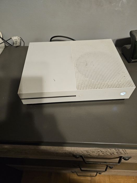 Konsola xbox one s - 500 gb - używana