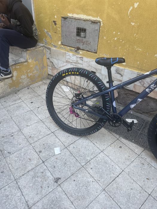 Bicicleta marca KRSE7