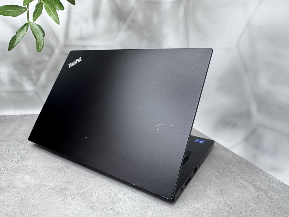 Lenovo ThinkPad L13 G2 / i7-1165G7 / 8GB / 256GB / 13" FHD IPS