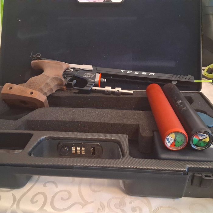 Equipamento de tiro desportivo ar comprimido/CO² - excelente estado