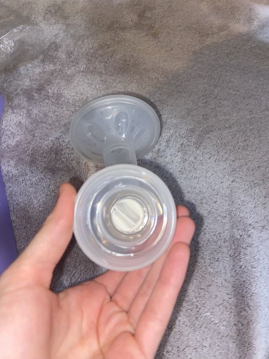 Електронний молоковідсмоктувач Philips Avent SCF323/11