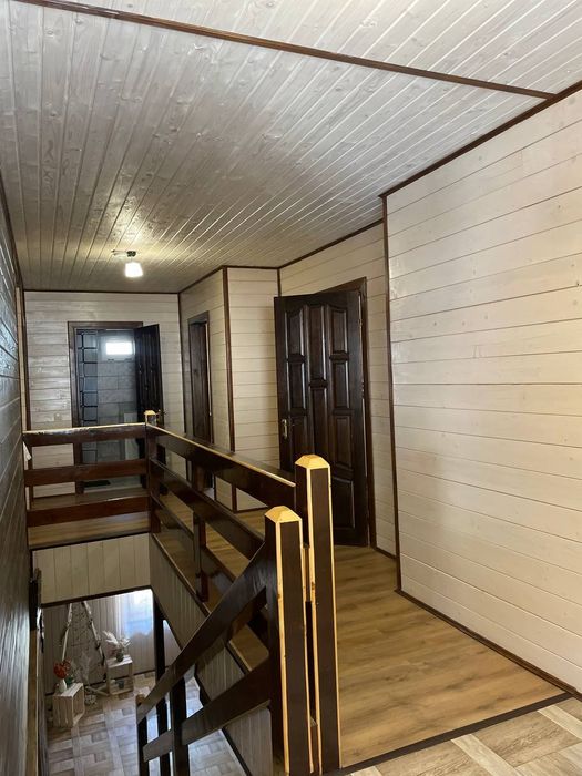 Будинок  у Карпатах Славськ,до 12ть осіб ( «Захар Беркут»)
Біля витя