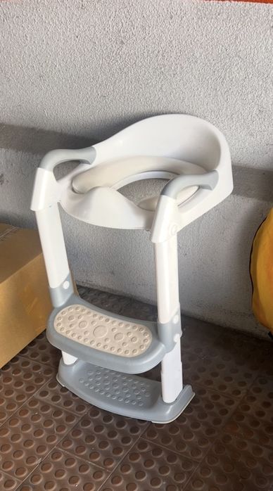 Escadote/ redutor para sanita