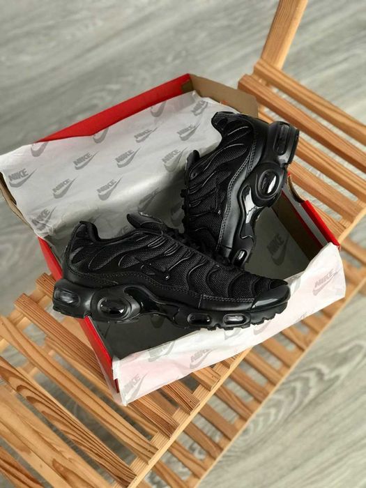 Кросівки Nike Air Max Plus TN Black - 1 пара, 40р.