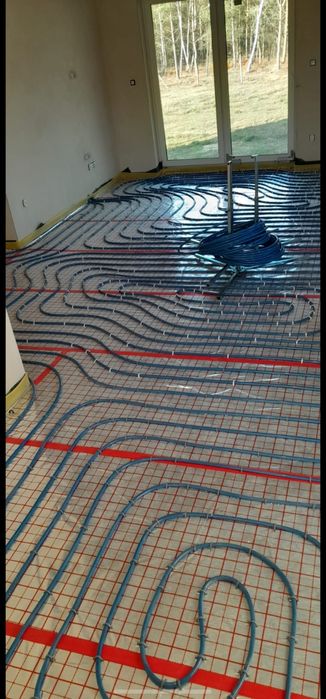 hydraulik usługi hydrauliczne udrażnianie rur płukanie instalacji reku